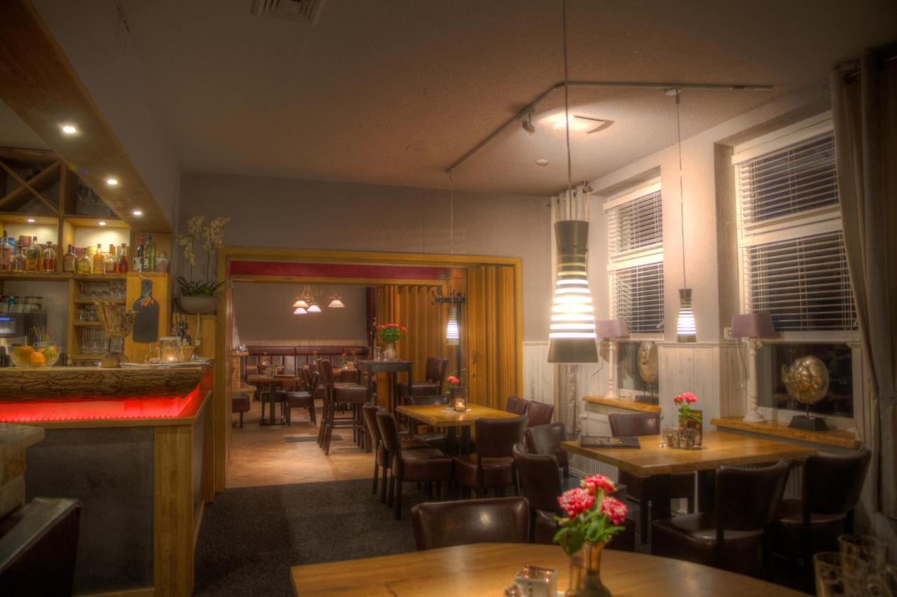Restaurant Und Pension Zur Nassen Ecke Wittenbeck Exterior photo