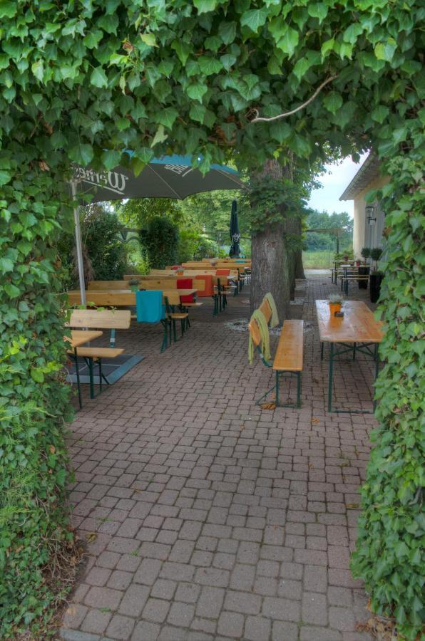 Restaurant Und Pension Zur Nassen Ecke Wittenbeck Exterior photo