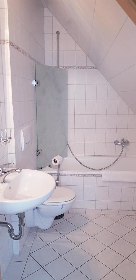 Restaurant Und Pension Zur Nassen Ecke Wittenbeck Room photo